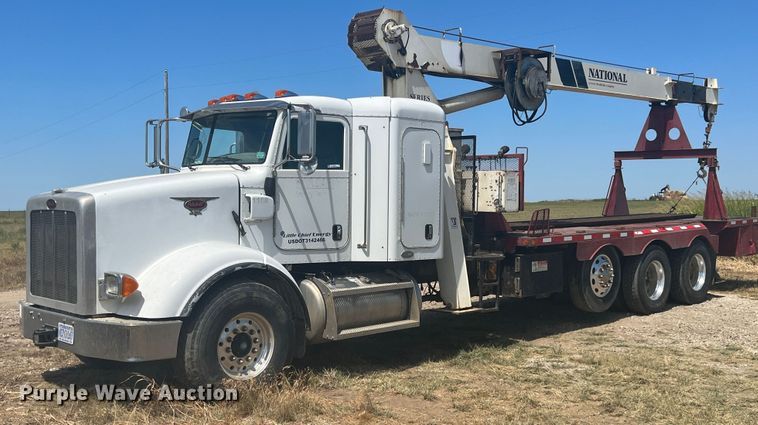 image for item JX9309 2008 Peterbilt 365  crane truck