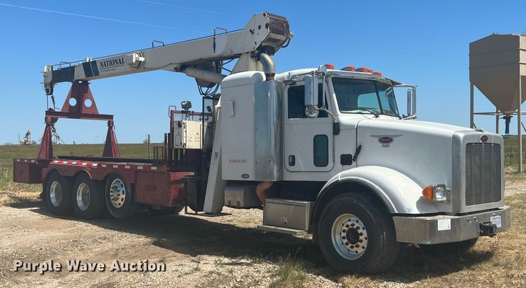 image for item JX9309 2008 Peterbilt 365  crane truck