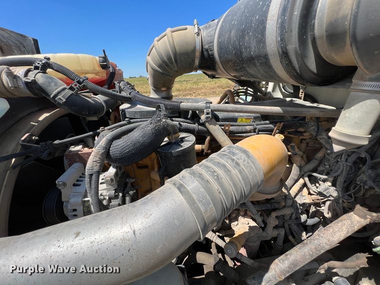 image for item JX9309 2008 Peterbilt 365  crane truck