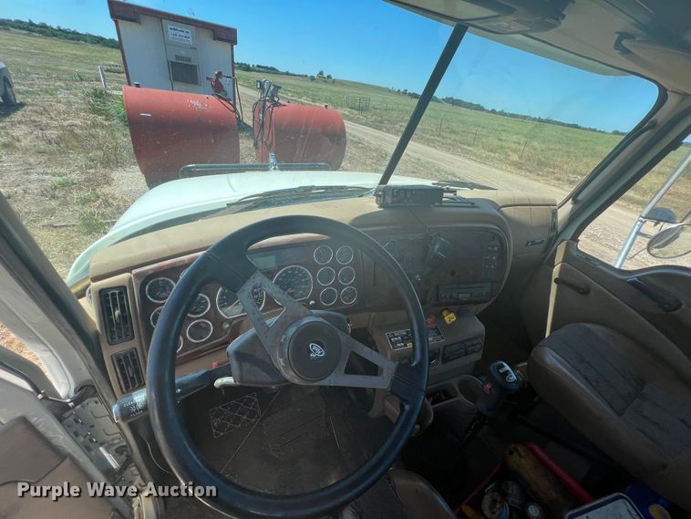 image for item JX9310 2006 Mack CT713 Granite  water truck