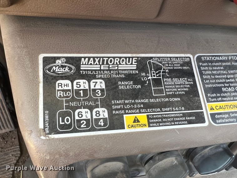 image for item JX9310 2006 Mack CT713 Granite  water truck