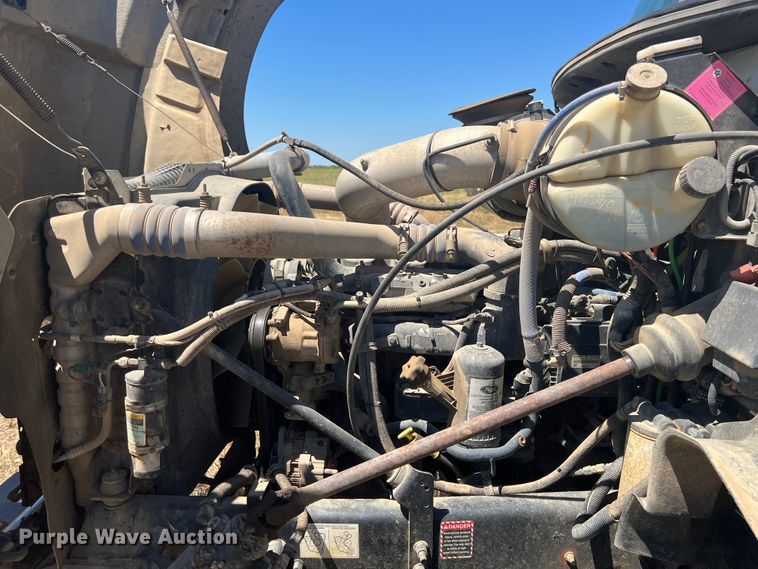 image for item JX9310 2006 Mack CT713 Granite  water truck