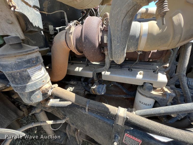 image for item JX9310 2006 Mack CT713 Granite  water truck