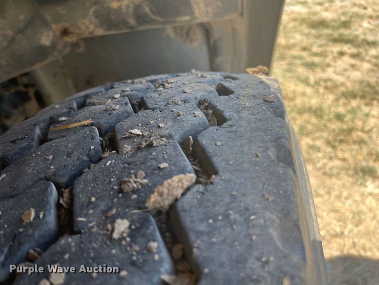 image for item JX9310 2006 Mack CT713 Granite  water truck