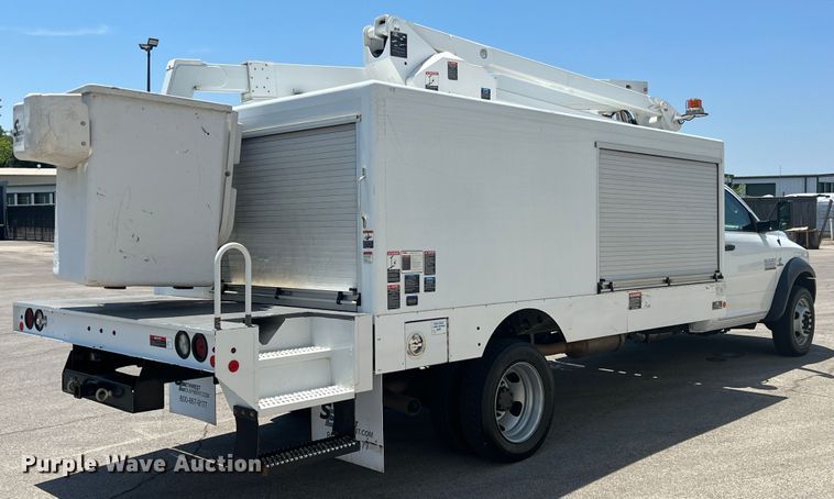 image for item JX9324 2016 Dodge Ram 5500  bucket truck