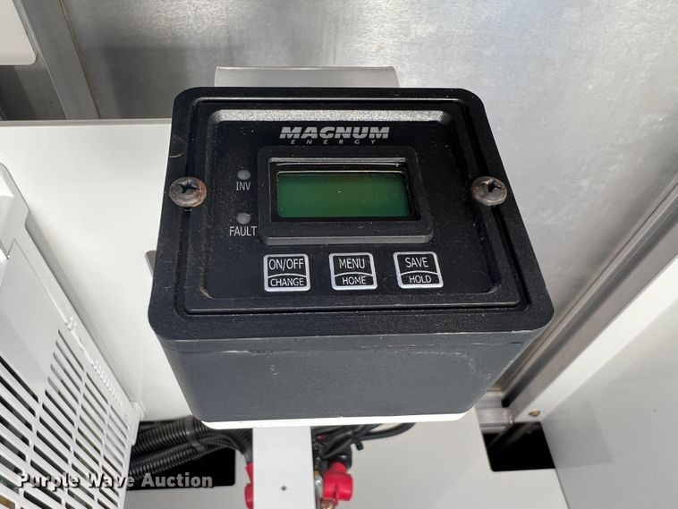 image for item JX9324 2016 Dodge Ram 5500  bucket truck