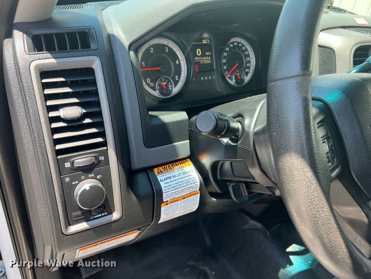 image for item JX9324 2016 Dodge Ram 5500  bucket truck