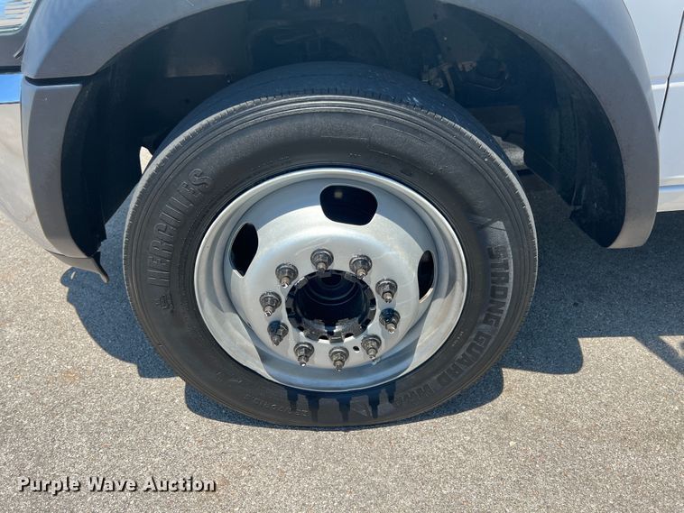 image for item JX9324 2016 Dodge Ram 5500  bucket truck