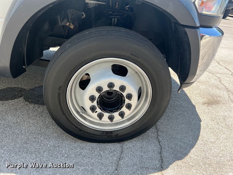 image for item JX9324 2016 Dodge Ram 5500  bucket truck