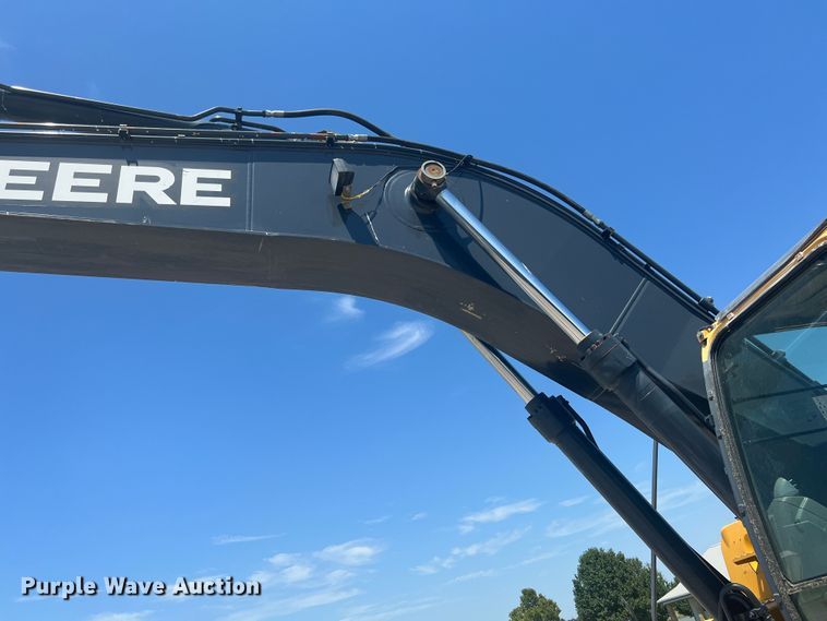 image for item JX9355 2011 John Deere 350G  excavator