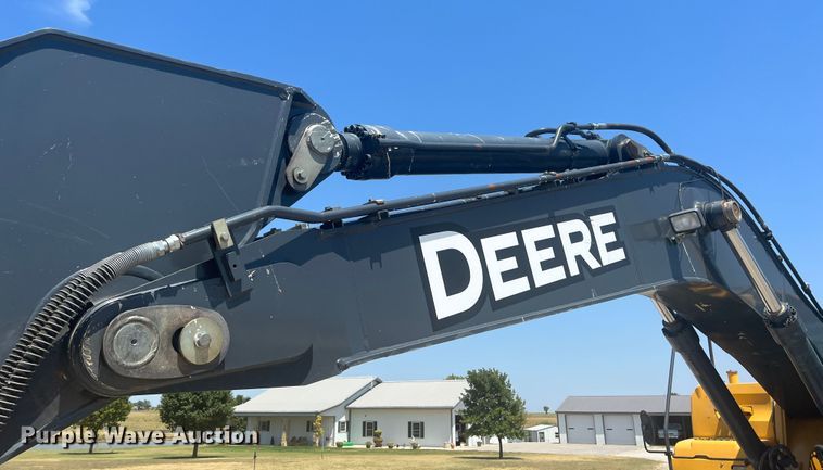 image for item JX9355 2011 John Deere 350G  excavator