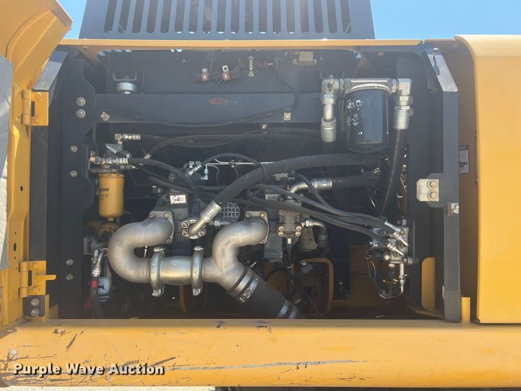 image for item JX9355 2011 John Deere 350G  excavator