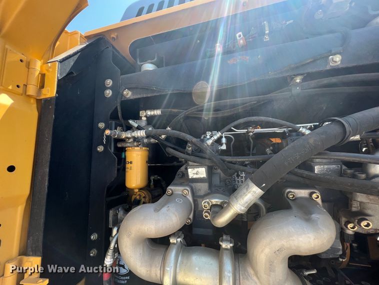 image for item JX9355 2011 John Deere 350G  excavator