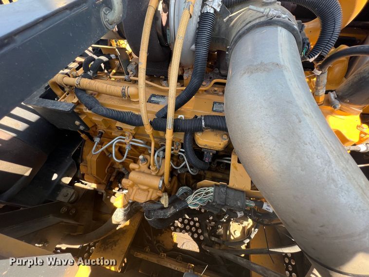 image for item JX9355 2011 John Deere 350G  excavator