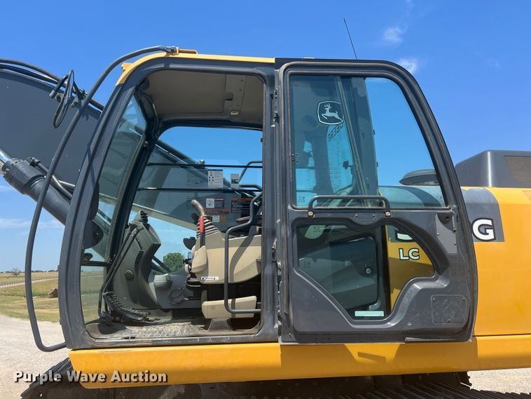 image for item JX9355 2011 John Deere 350G  excavator
