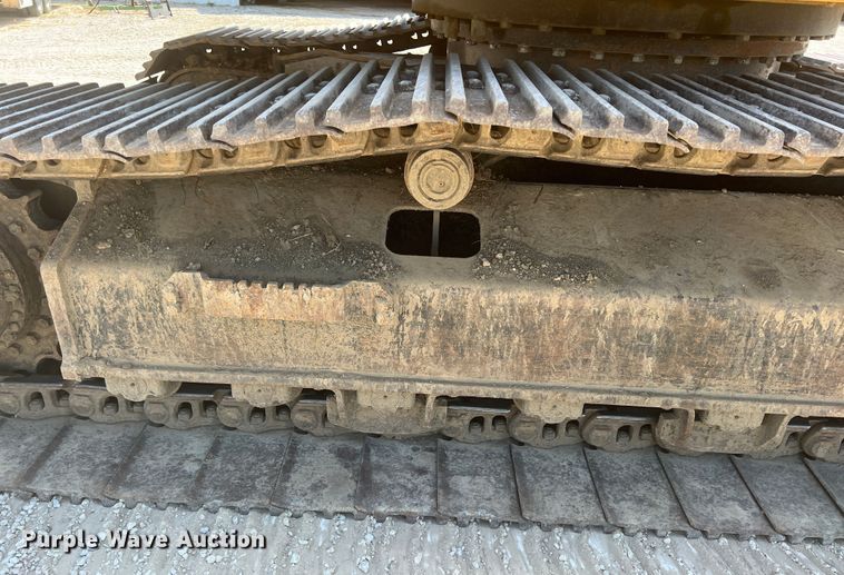 image for item JX9355 2011 John Deere 350G  excavator