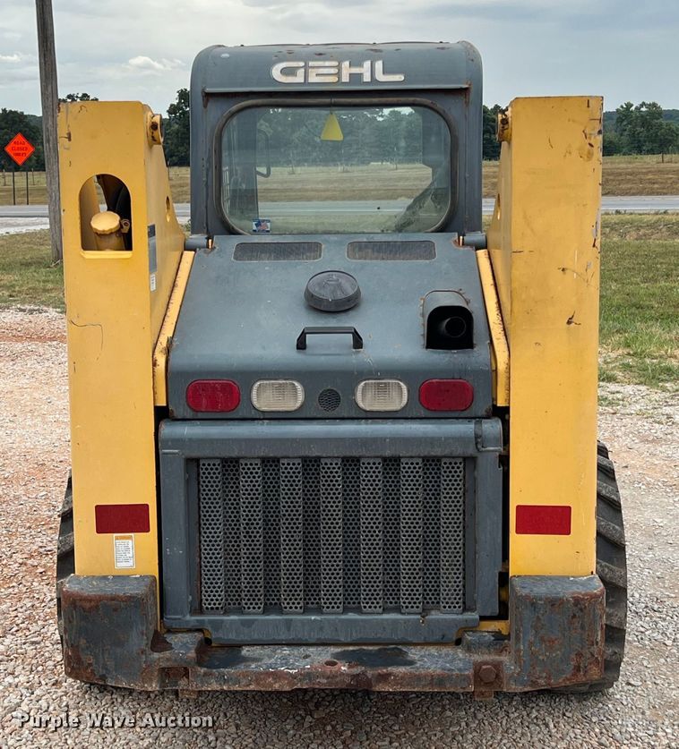image for item JX9405 2006 Gehl 5640  skid steer loader