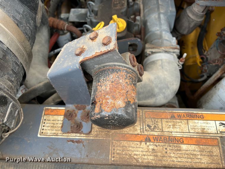 image for item JX9405 2006 Gehl 5640  skid steer loader