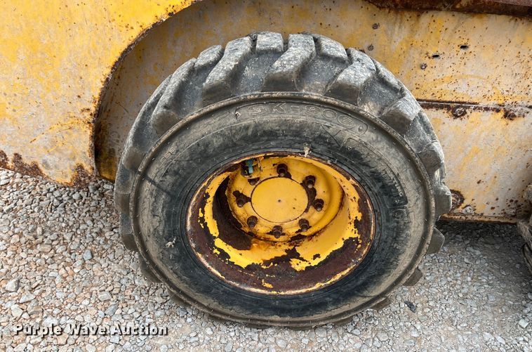 image for item JX9405 2006 Gehl 5640  skid steer loader