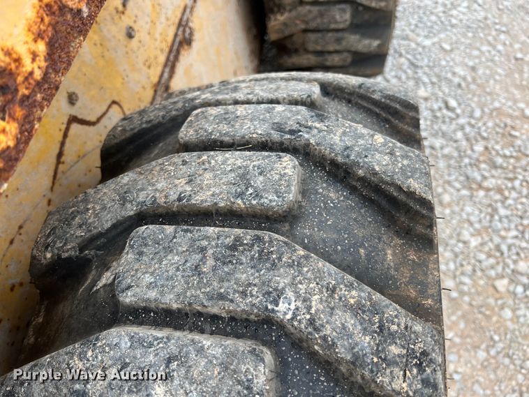 image for item JX9405 2006 Gehl 5640  skid steer loader