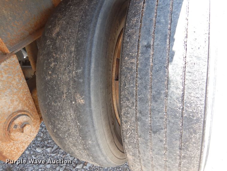 image for item KI9259 1998 Merritt  grain trailer