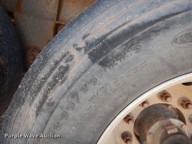 image for item KI9259 1998 Merritt  grain trailer