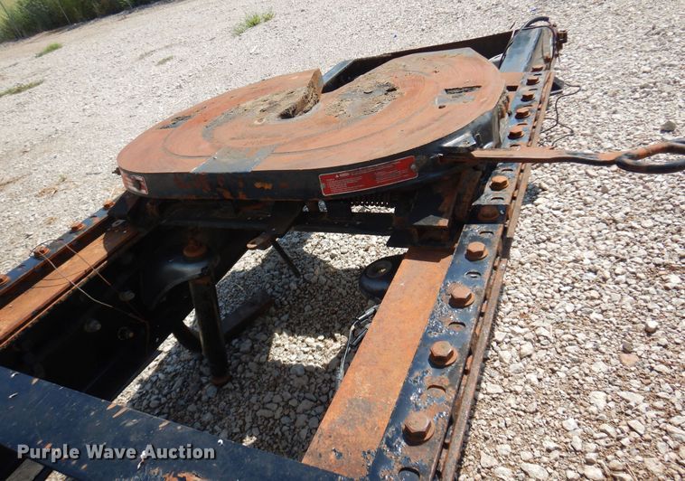 image for item KI9260 2005 Peterbilt 379  semi truck