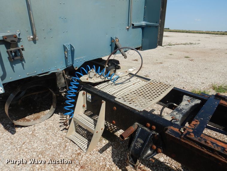 image for item KI9260 2005 Peterbilt 379  semi truck