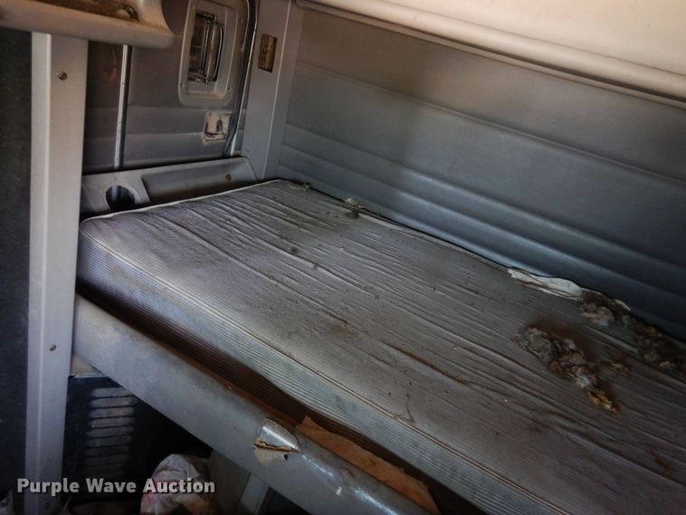 image for item KI9260 2005 Peterbilt 379  semi truck