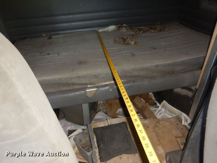 image for item KI9260 2005 Peterbilt 379  semi truck