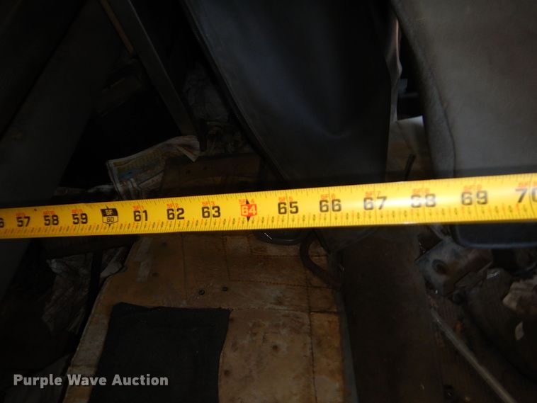 image for item KI9260 2005 Peterbilt 379  semi truck