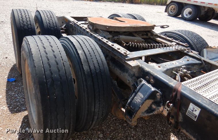 image for item KI9261 2005 Peterbilt 379  semi truck