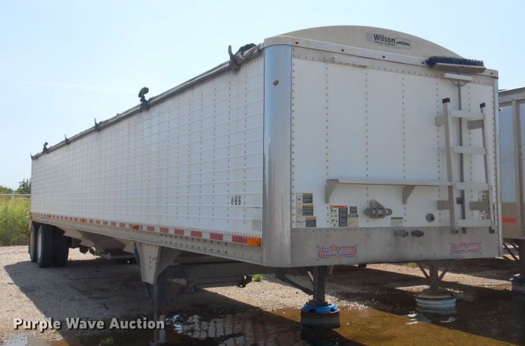 image for item KI9262 2009 Wilson DWH 550  grain trailer