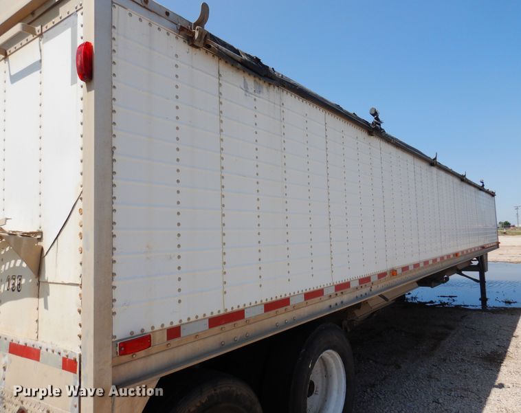 image for item KI9262 2009 Wilson DWH 550  grain trailer
