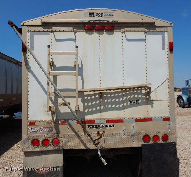 image for item KI9262 2009 Wilson DWH 550  grain trailer