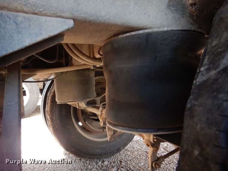 image for item KI9262 2009 Wilson DWH 550  grain trailer