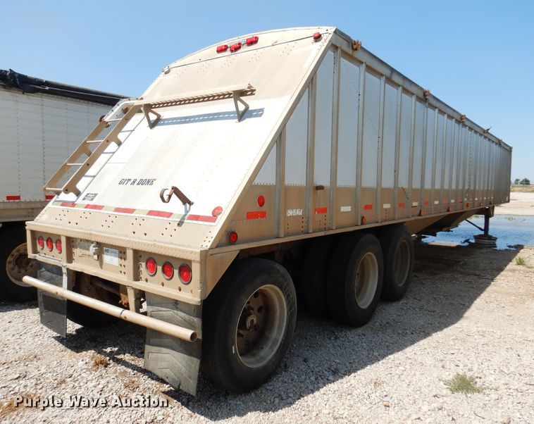 image for item KI9263 2001 Cornhusker  grain trailer