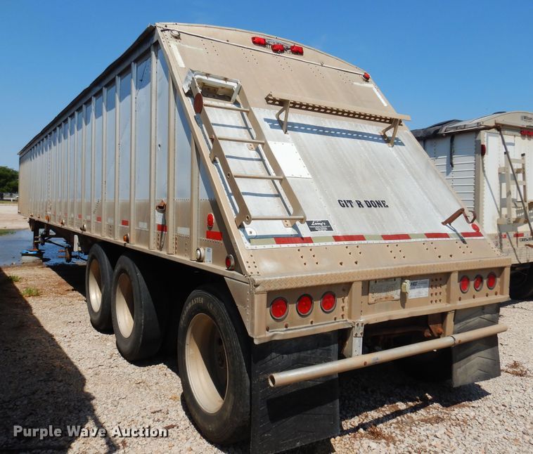 image for item KI9263 2001 Cornhusker  grain trailer