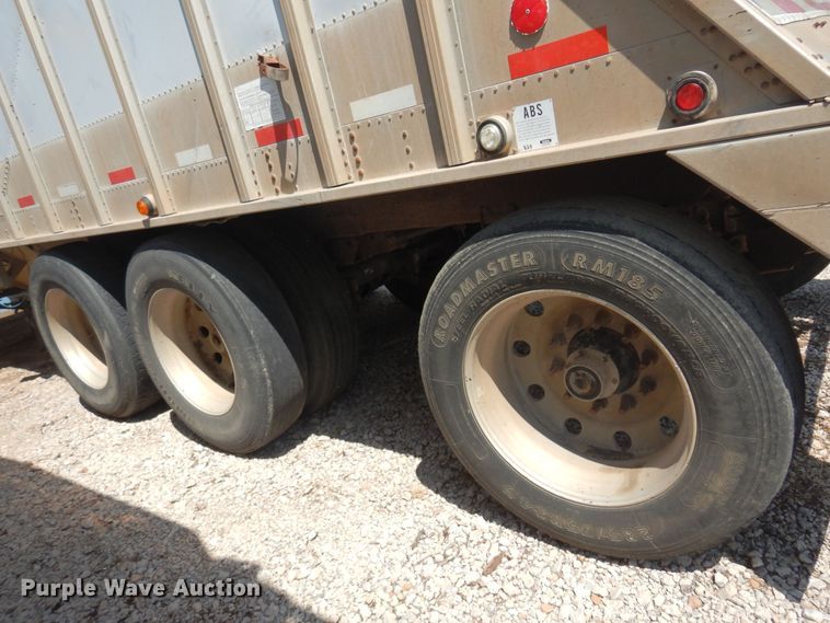 image for item KI9263 2001 Cornhusker  grain trailer