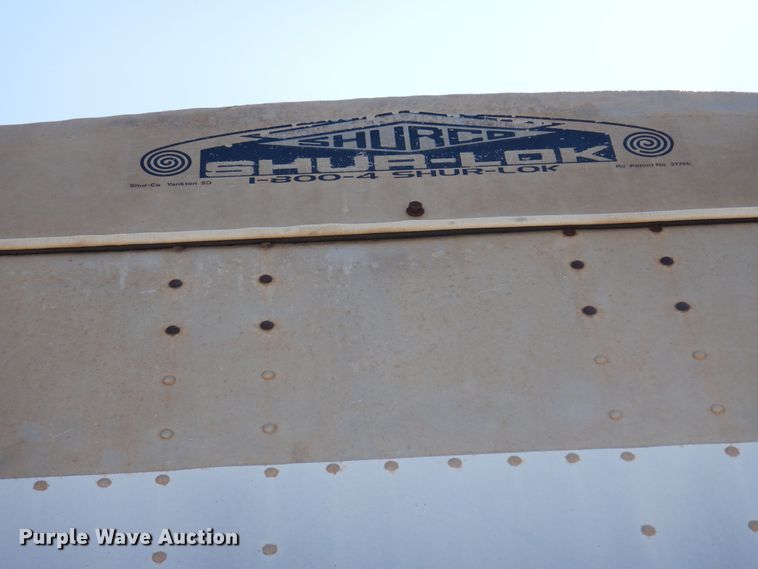 image for item KI9263 2001 Cornhusker  grain trailer