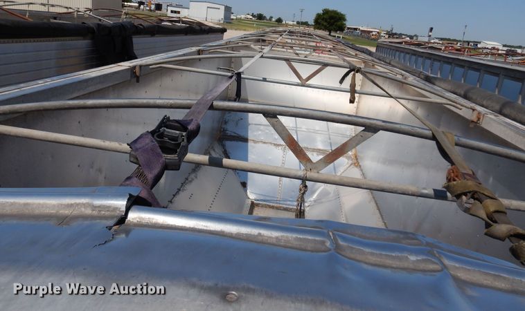 image for item KI9264 2014 Stroughton  grain trailer