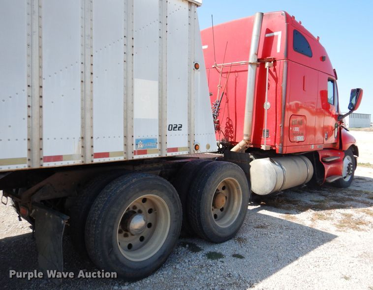 image for item KI9266 2006 Kenworth T2000  semi truck