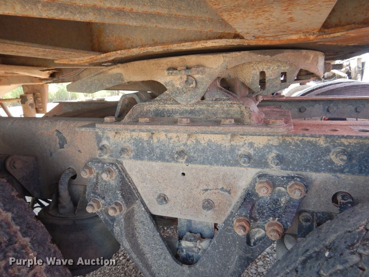 image for item KI9266 2006 Kenworth T2000  semi truck