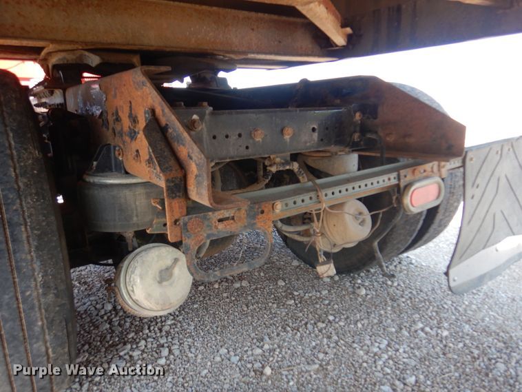 image for item KI9266 2006 Kenworth T2000  semi truck