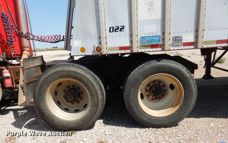 image for item KI9266 2006 Kenworth T2000  semi truck