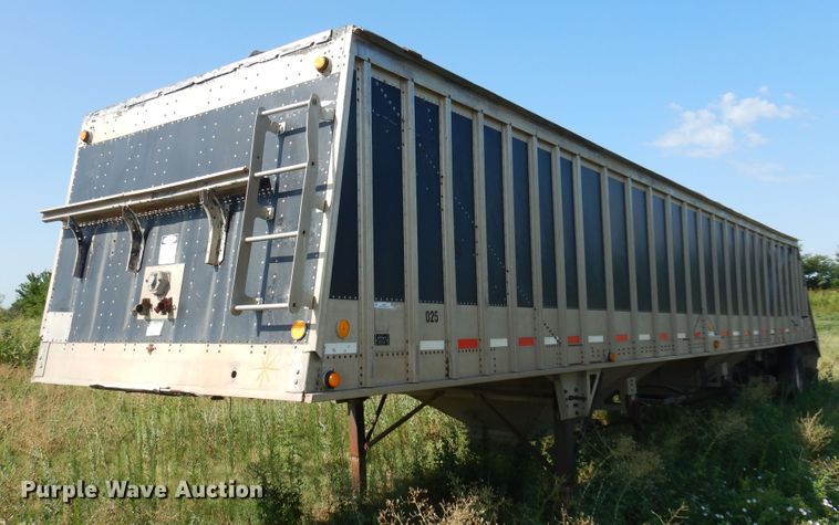 image for item KI9267 2002 Cornhusker Ultra-Lite  grain trailer