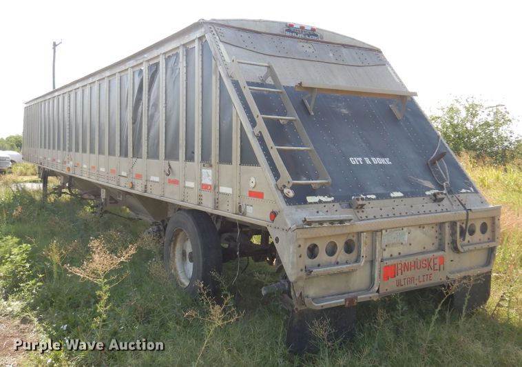 image for item KI9267 2002 Cornhusker Ultra-Lite  grain trailer