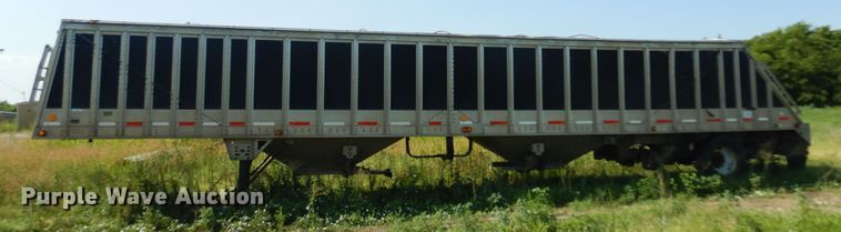 image for item KI9267 2002 Cornhusker Ultra-Lite  grain trailer
