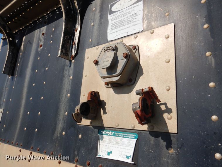 image for item KI9267 2002 Cornhusker Ultra-Lite  grain trailer