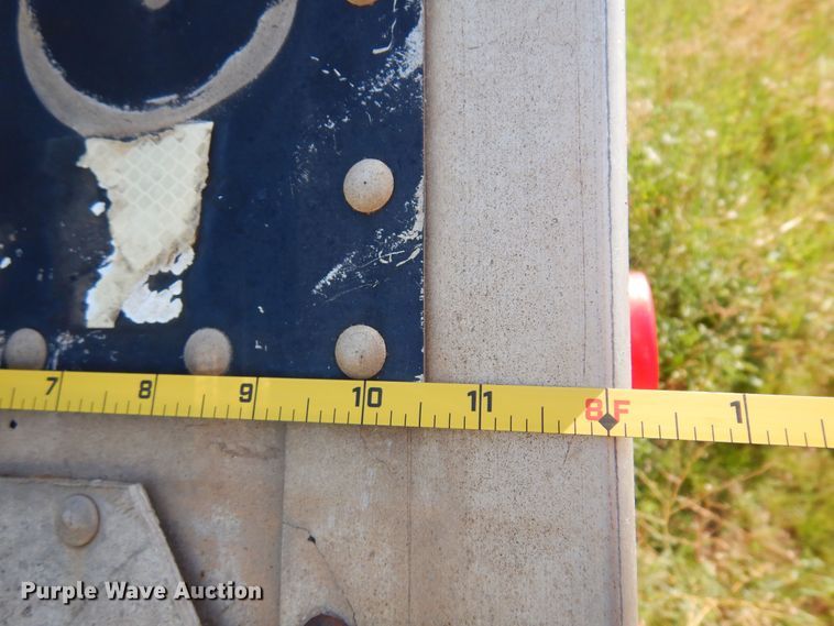 image for item KI9267 2002 Cornhusker Ultra-Lite  grain trailer